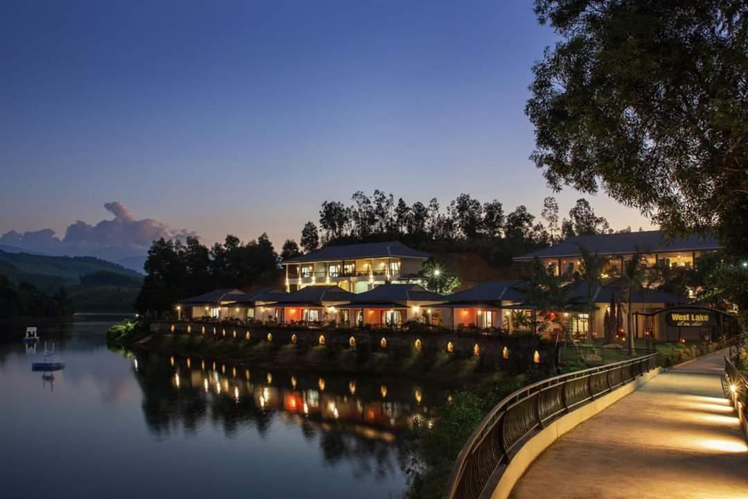 Phong Nha Lake House Resort Exterior foto